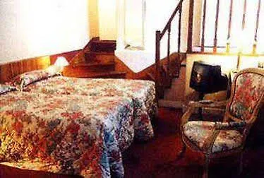 Wallace Hotel